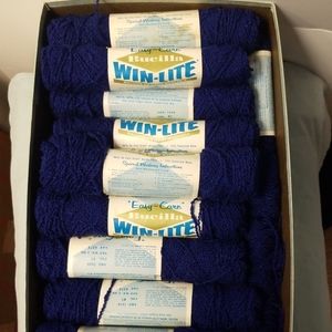 VINTAGE Bucilla Win-lite yarn
